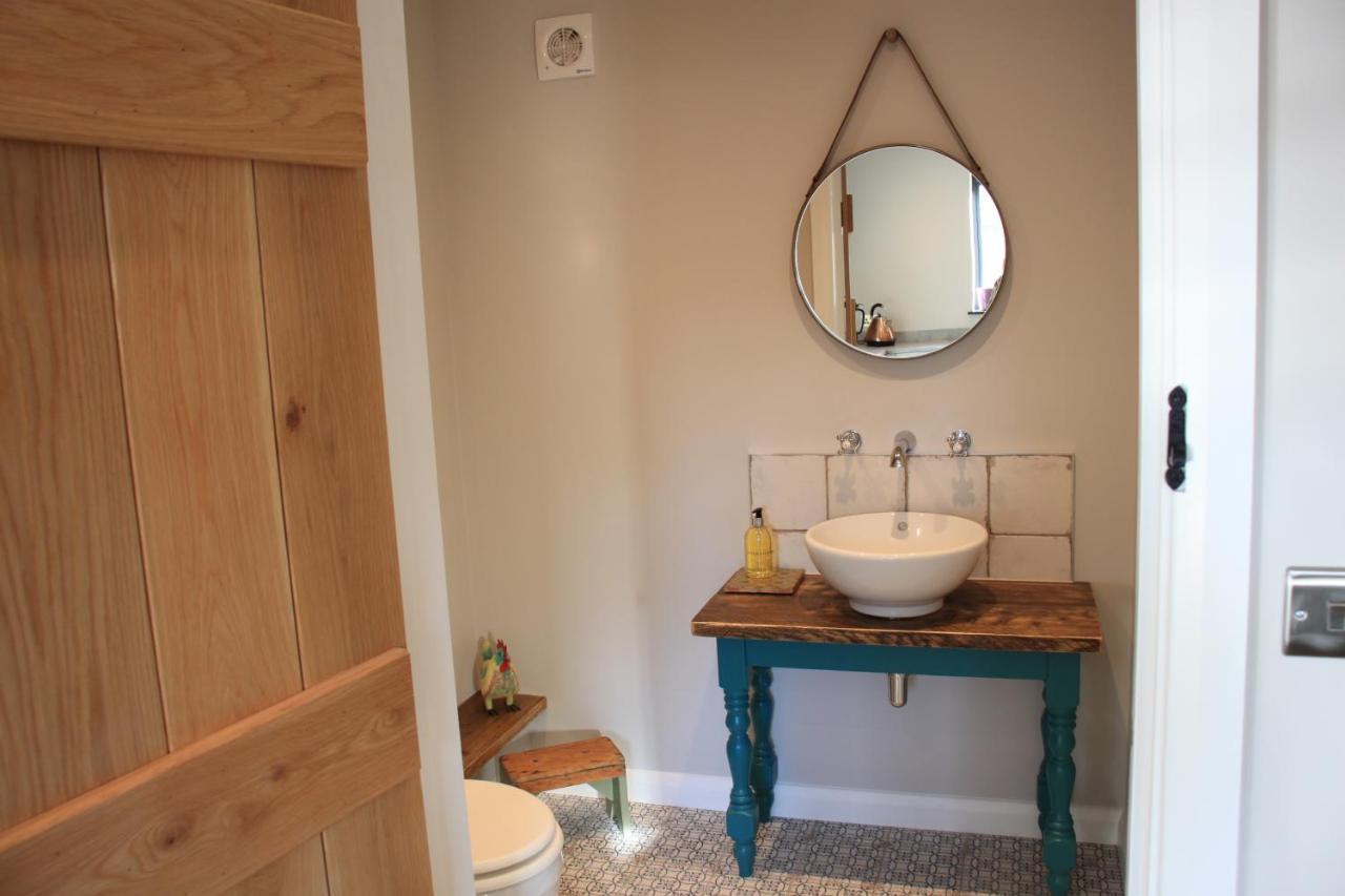 Villa Charming And Luxury Retreats On Our Farm Billingshurst Exterior foto